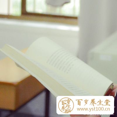 也可以较厚的书本来代替