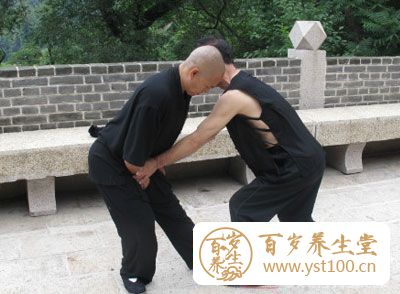 徒手与器械对练