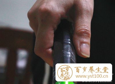 几种按摩手法缓解网球肘